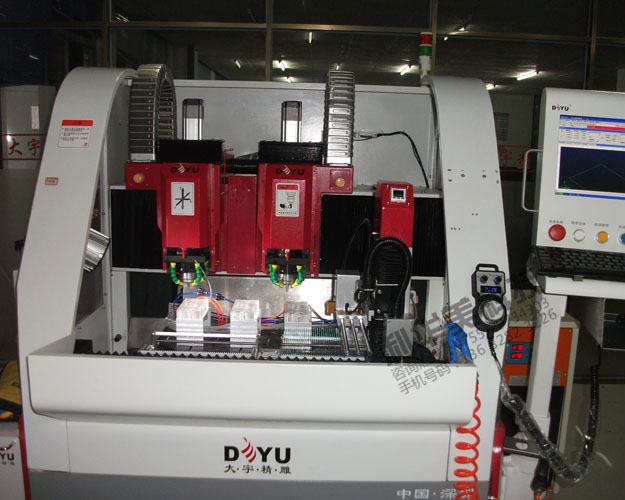 沖壓機械手應用于沖壓行業(yè)作業(yè)